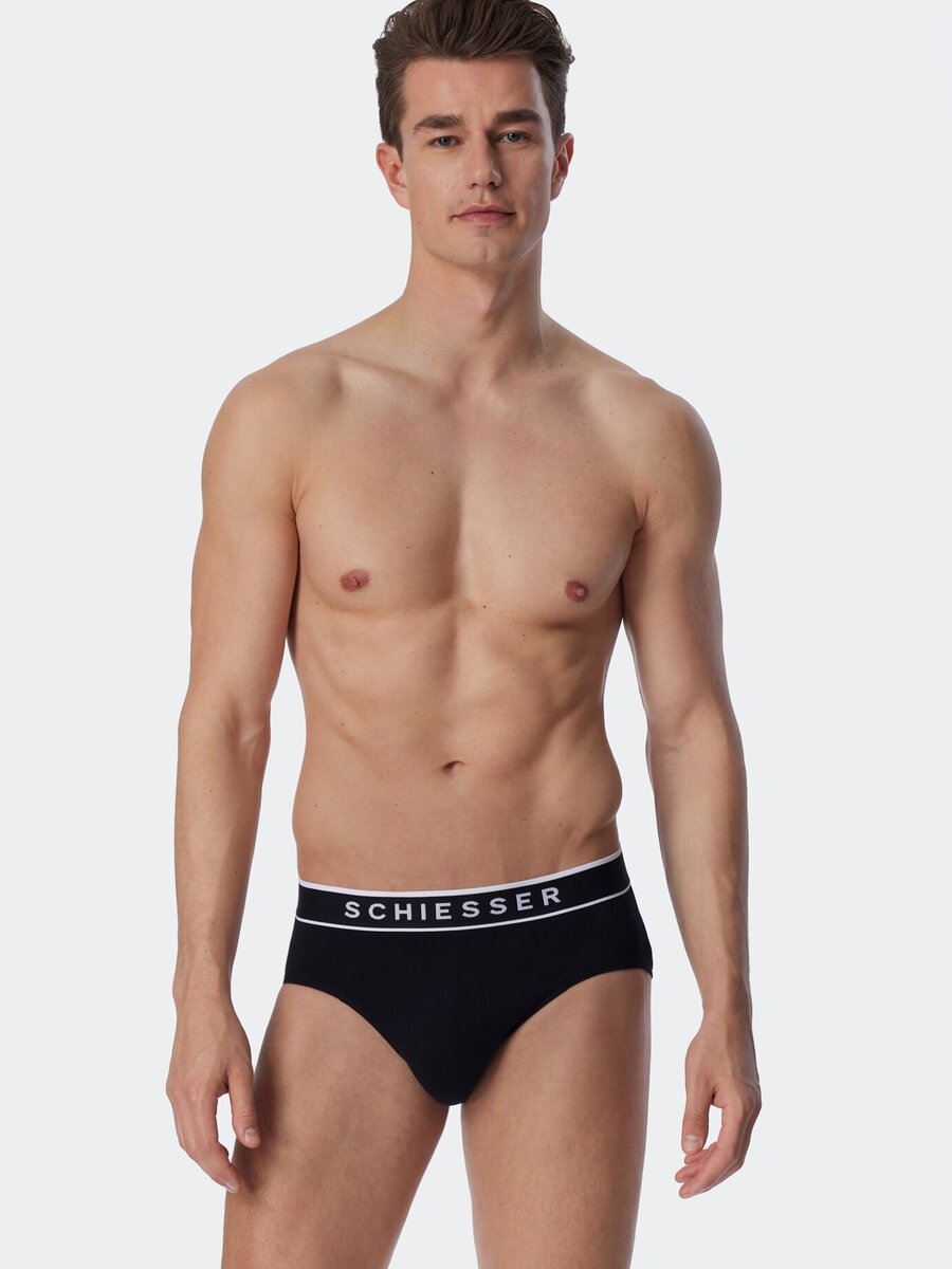 Slip van het merk Schiesser in het Zwart