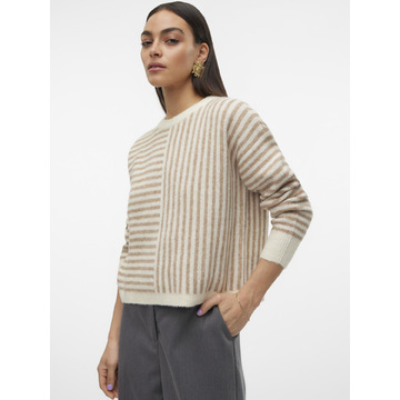 Pull van het merk Vero Moda in het Beige