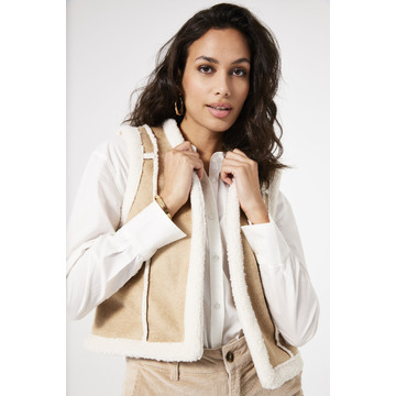 Bodywarmer van het merk Garcia in het Beige