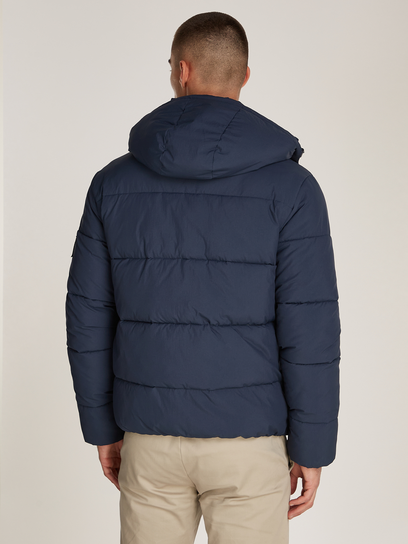 ESSENTIALS NON DOWN JACKET