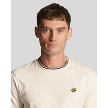 T-shirt van het merk Lyle & Scott in het Beige