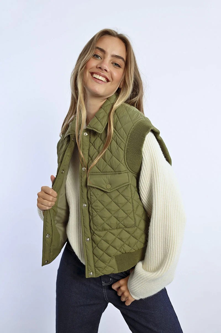 YOUNG LADIES WOVEN SLEEVELESS PADDED JACKET