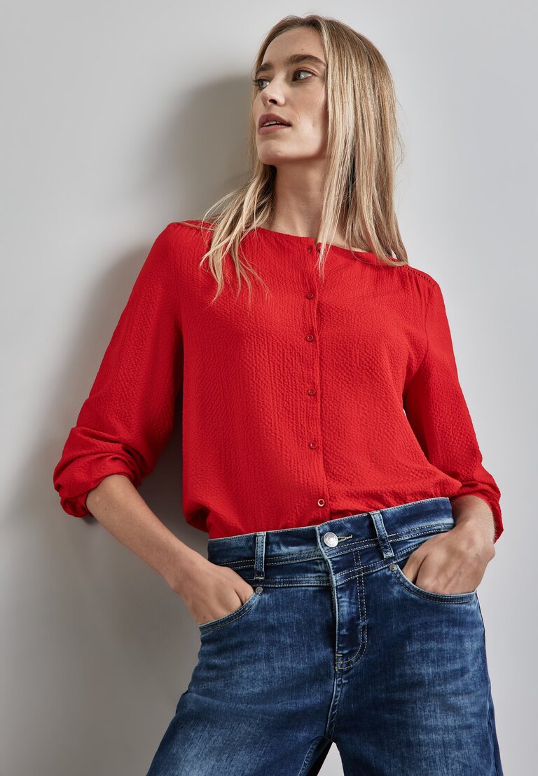 A345113 Buttoned roundneck blouse w