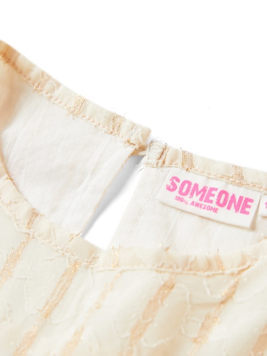 Kleed van het merk Someone in het Beige