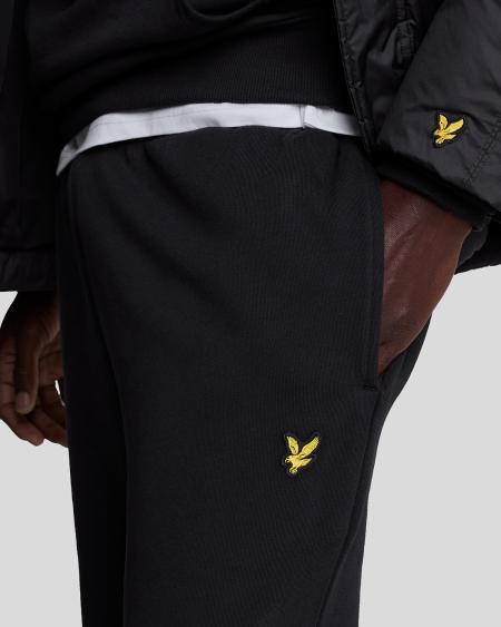 Afbeelding voor product Jogging van het merk Lyle & Scott in het Zwart