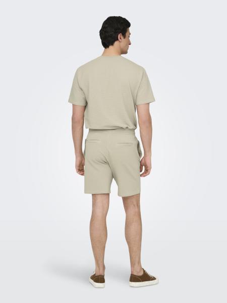 Afbeelding voor product T-shirt van het merk Only & Sons in het zilver
