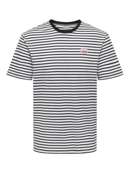 Afbeelding voor product T-shirt van het merk Only & Sons in het Wit