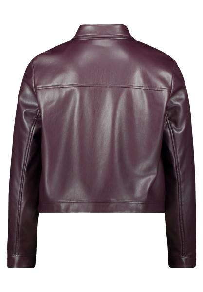 Afbeelding voor product Gilet van het merk Betty & Co  in het Bordeaux