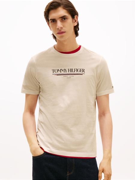 Afbeelding voor product T-shirt van het merk Tommy Hilfiger in het Beige