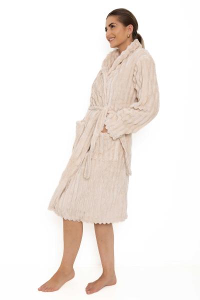 Afbeelding voor product Badjas van het merk Outfitter in het Beige