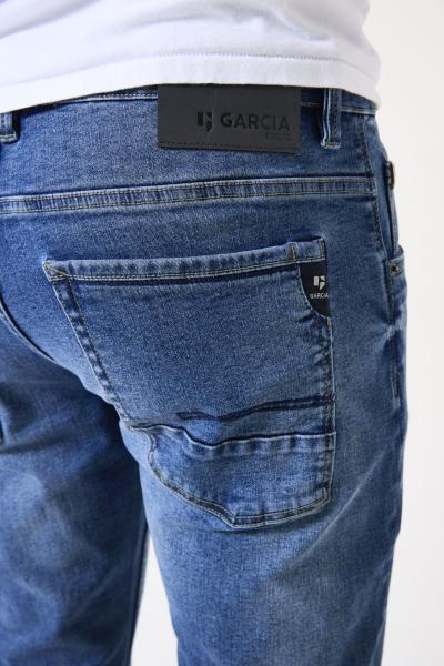 Afbeelding voor product Broek van het merk Garcia in het Jeans