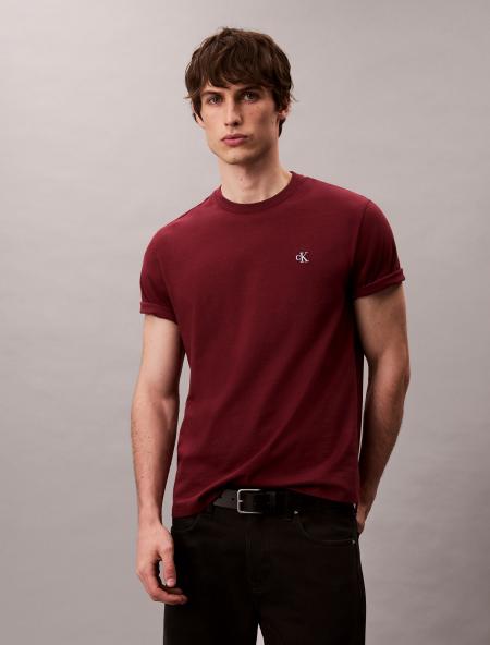 Afbeelding voor product T-shirt van het merk Calvin Klein in het Bordeaux