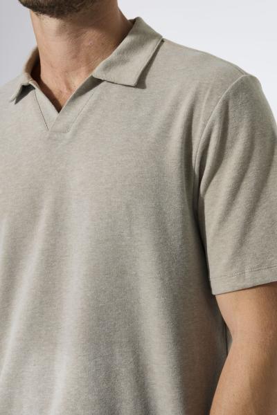 Afbeelding voor product Polo van het merk Garcia in het Beige