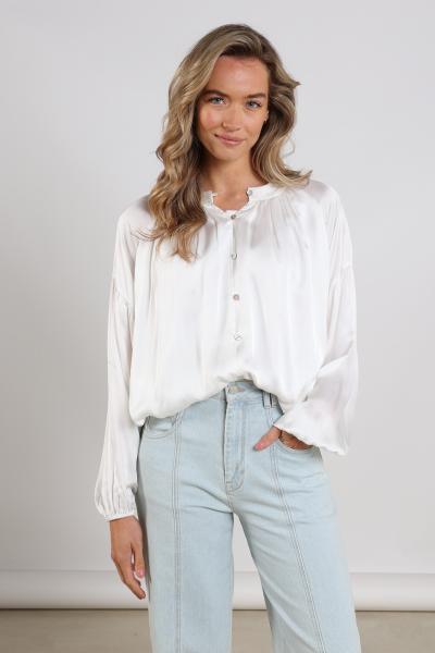 Afbeelding voor product Bloes van het merk Nukus in het Ecru