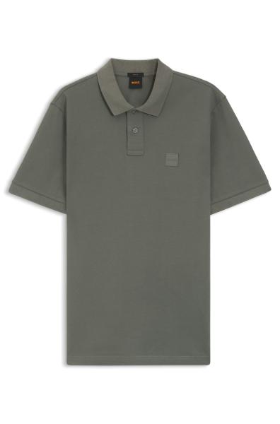 Afbeelding voor product Polo van het merk Hugo Boss in het Beige