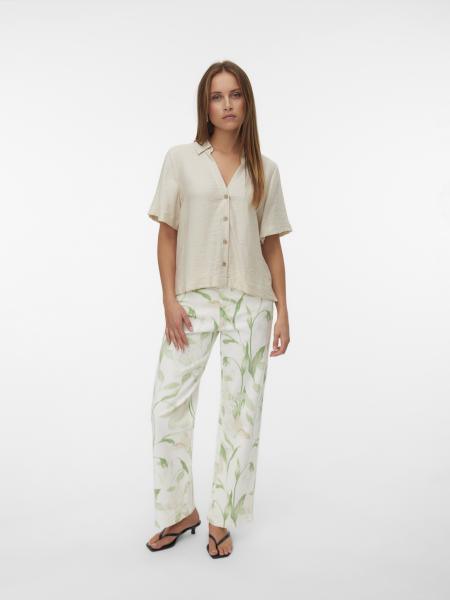 Afbeelding voor product Bloes van het merk Vero Moda in het Beige