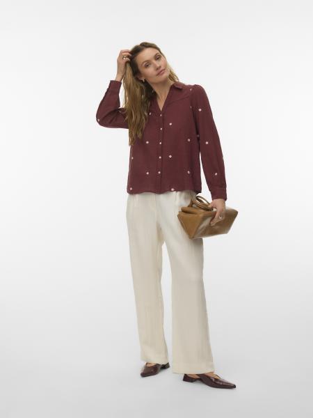 Afbeelding voor product Bloes van het merk Vero Moda in het Bordeaux