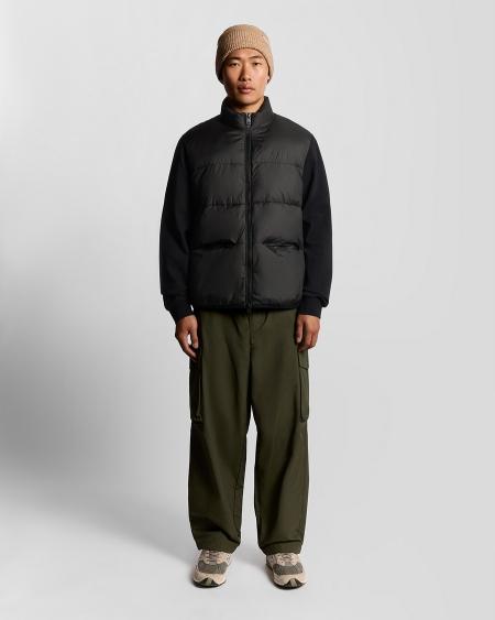 Afbeelding voor product Vest van het merk Lyle & Scott in het Zwart