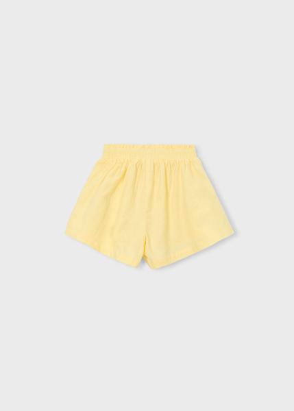 Afbeelding voor product Short van het merk Mayoral in het Geel