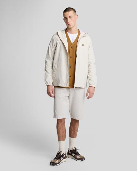 Afbeelding voor product Short van het merk Lyle & Scott in het Beige