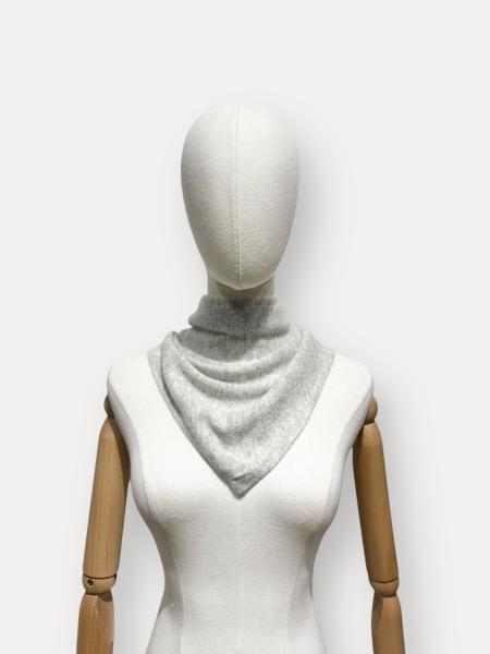 Afbeelding voor product Sjaal  van het merk Artex in het Grijs