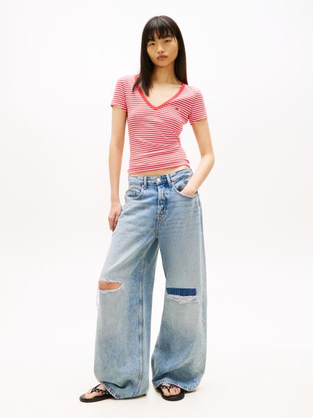 Afbeelding voor product T-shirt van het merk Tommy Jeans in het Rood