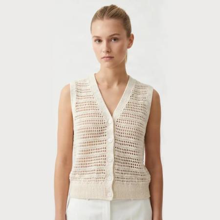 Afbeelding voor product Gilet van het merk Amelie & Amelie in het Ecru