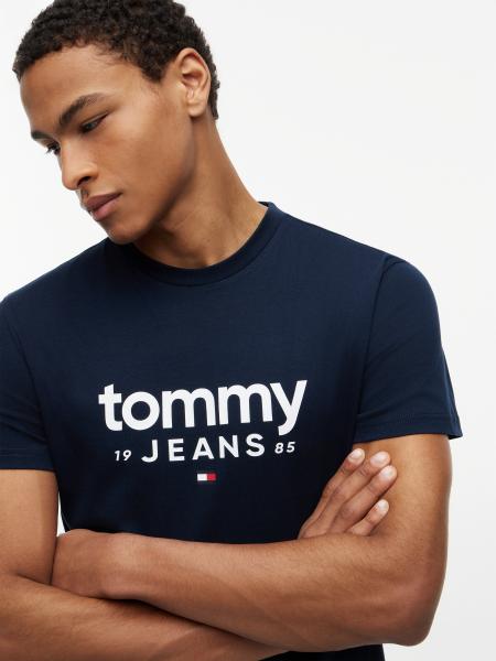 Afbeelding voor product T-shirt van het merk Tommy Jeans in het Marine