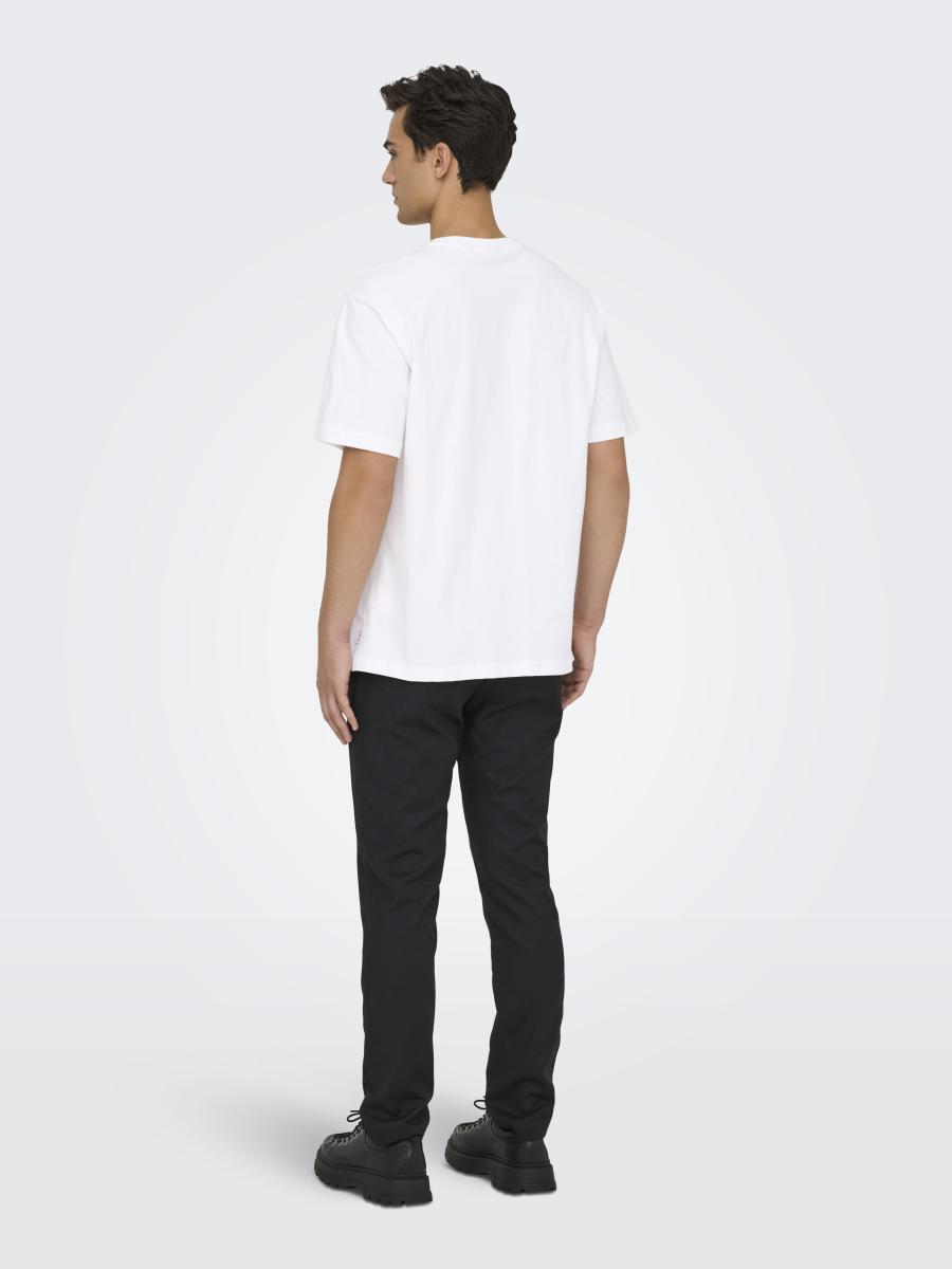 Afbeelding voor product T-shirt van het merk Only & Sons in het Wit