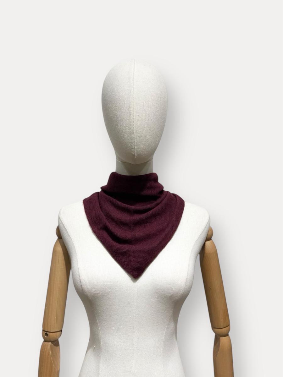 Afbeelding voor product Sjaal  van het merk Artex in het Bordeaux