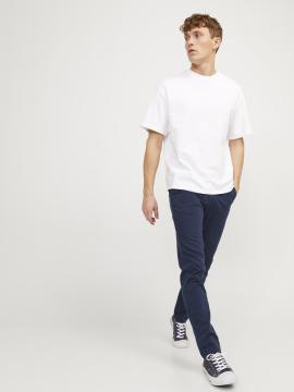 Afbeelding voor product Broek van het merk Jack & Jones in het Marine