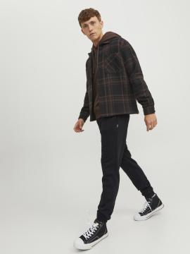 Afbeelding voor product Jogging van het merk Jack & Jones in het Zwart