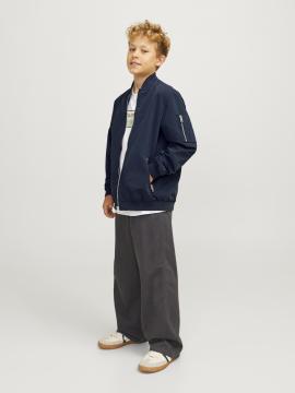 Afbeelding voor product Vest van het merk Jack & Jones Junior in het Marine