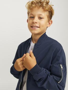 Afbeelding voor product Vest van het merk Jack & Jones Junior in het Marine