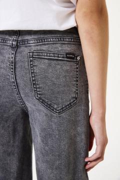 Afbeelding voor product Broek van het merk Garcia in het Grijs