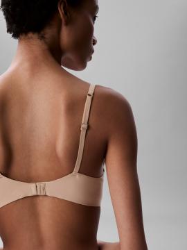 Afbeelding voor product Bh van het merk Calvin Klein in het Beige