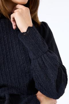 Afbeelding voor product T-shirt van het merk Garcia in het Zwart