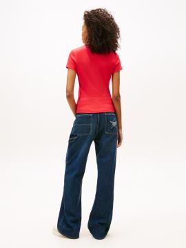 Afbeelding voor product T-shirt van het merk Tommy Jeans in het Rood