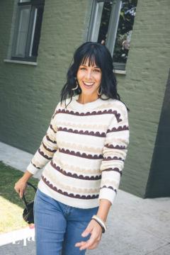 Afbeelding voor product Pull van het merk She Goes Lala in het Bruin