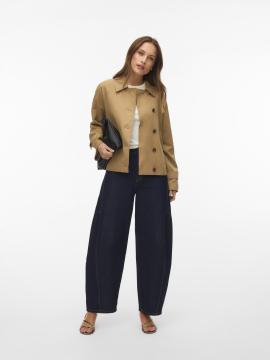 Afbeelding voor product Jacket van het merk Vero Moda in het Beige