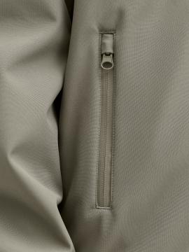 Afbeelding voor product Jacket van het merk Jack & Jones Junior in het Groen