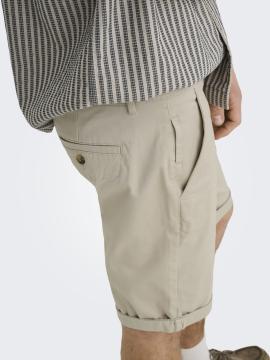 Afbeelding voor product Short van het merk Only & Sons in het zilver