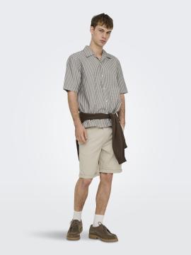 Afbeelding voor product Short van het merk Only & Sons in het zilver