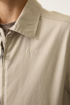 Afbeelding voor product Vest van het merk Garcia in het Beige