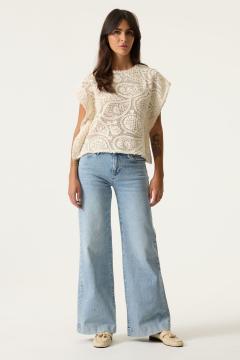 Afbeelding voor product Bloes van het merk Garcia in het Ecru