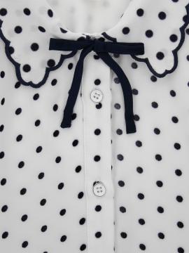 Afbeelding voor product Bloes van het merk Guess in het Wit