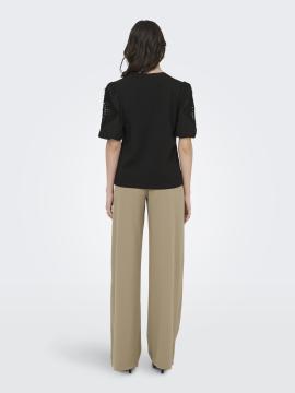 Afbeelding voor product Top van het merk Jdy in het Zwart