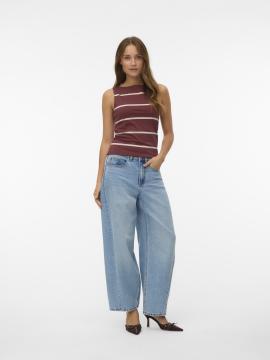 Afbeelding voor product Top van het merk Vero Moda in het Rood