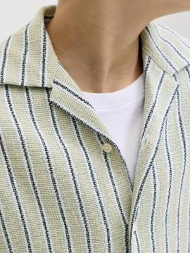 Afbeelding voor product T-shirt van het merk Jack & Jones Junior in het Groen