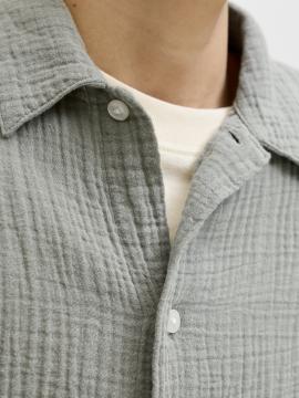 Afbeelding voor product T-shirt van het merk Jack & Jones Junior in het Groen